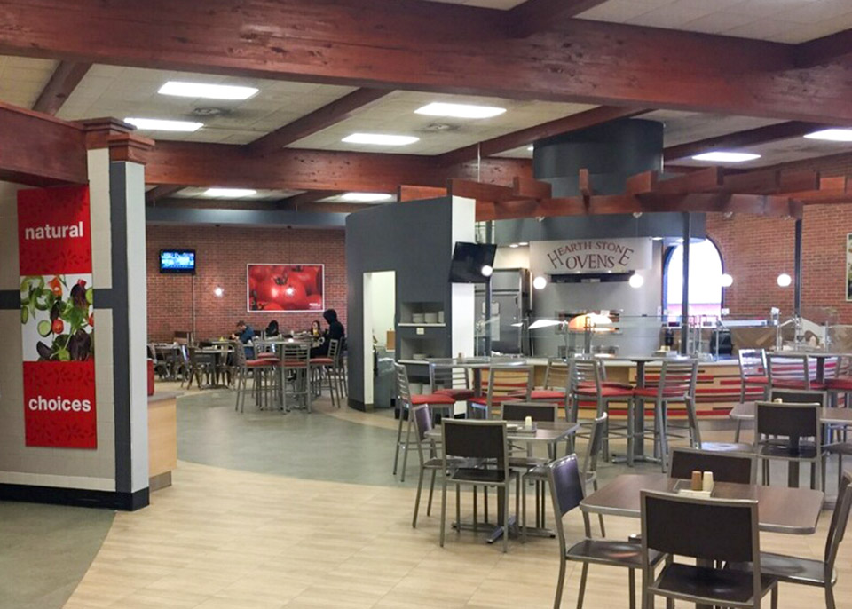 Dining options and experiences at Chesapeake Dining Hall
