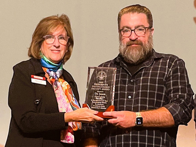             Speights Receives FFSU President’s Distinguished Faculty Award     