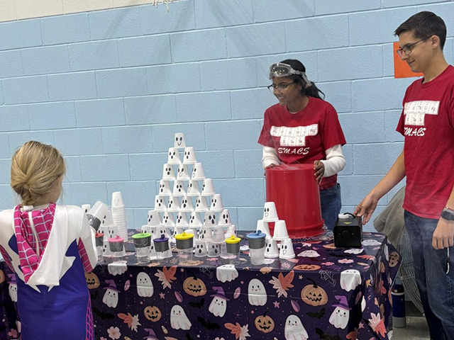             SMACS and APS have been busy with outreach events!     