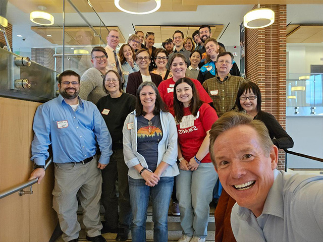             Moore Helps Host American Association of Physics Teachers     