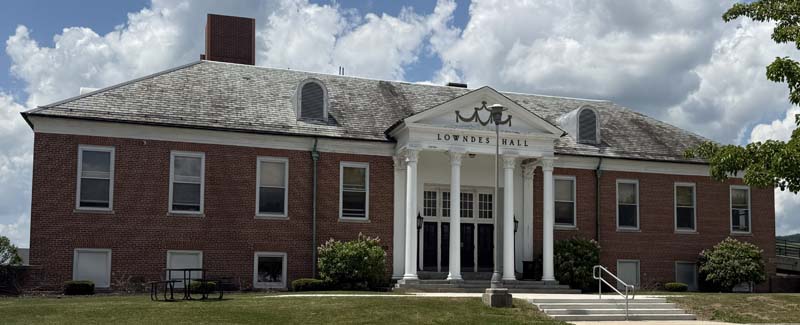Lowndes Hall