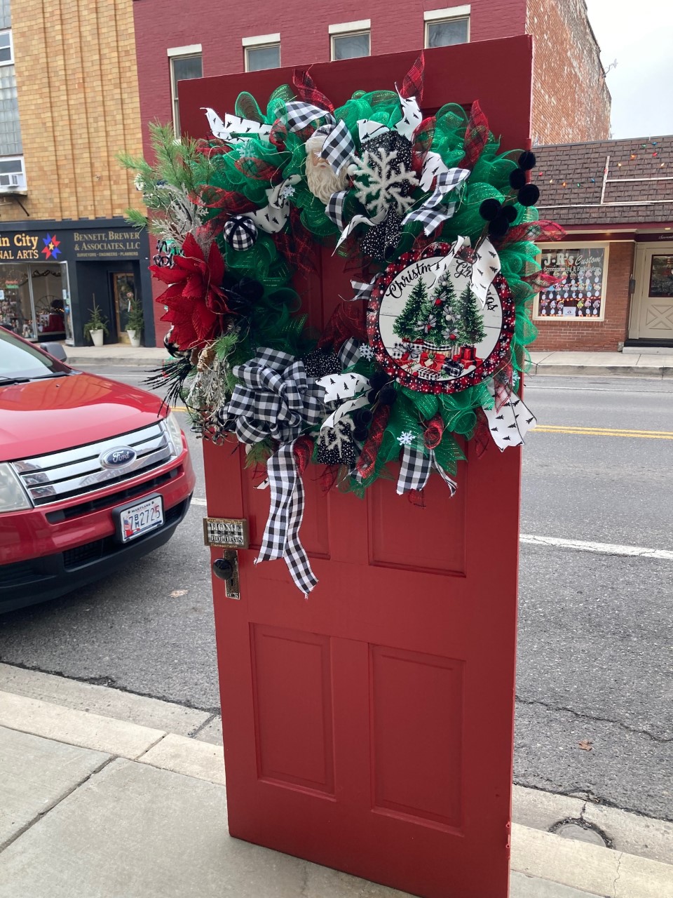 christmas-door.jpg