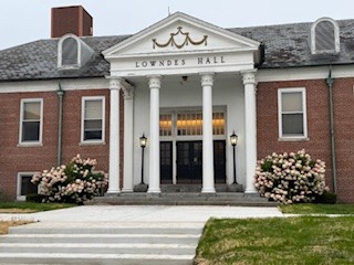 Lowndes Hall